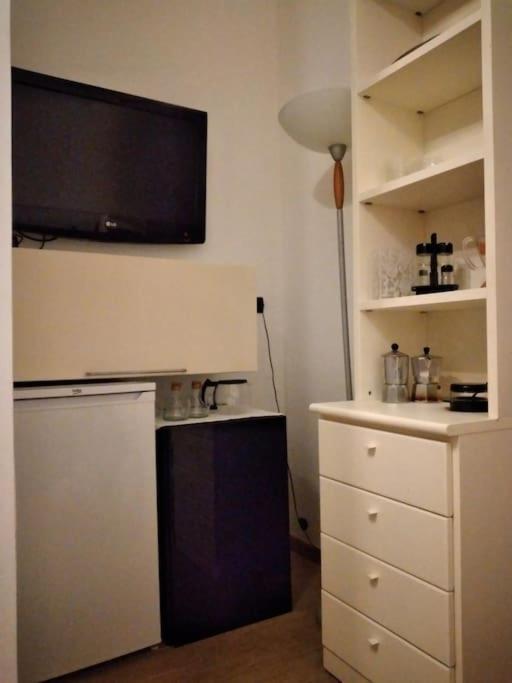 Edith Home Doccia Idromassaggio Milaan Buitenkant foto